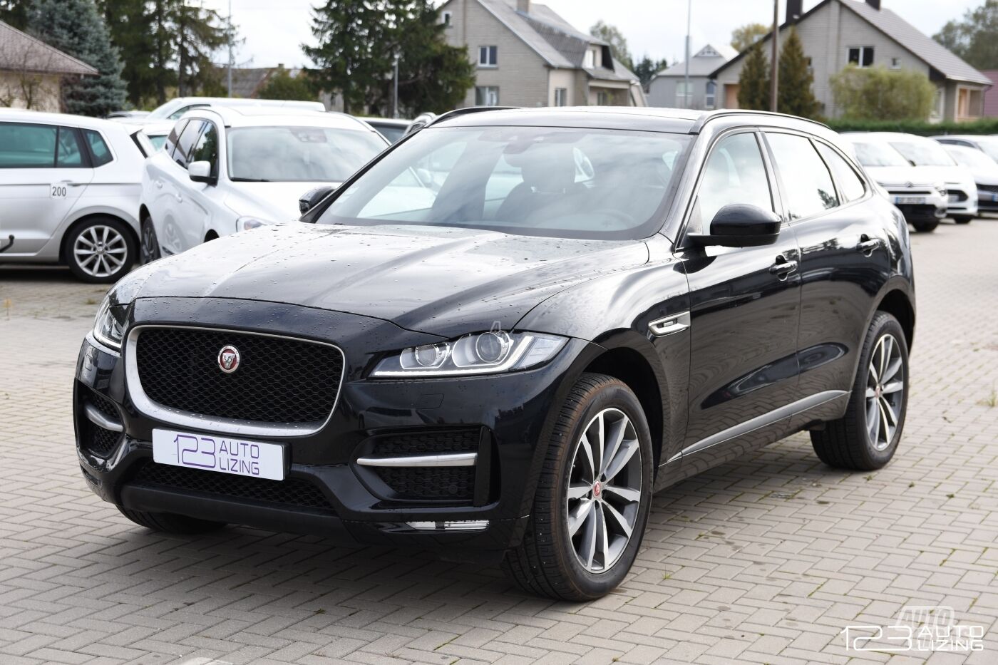 Jaguar F-Pace 2016 y Off-road / Crossover