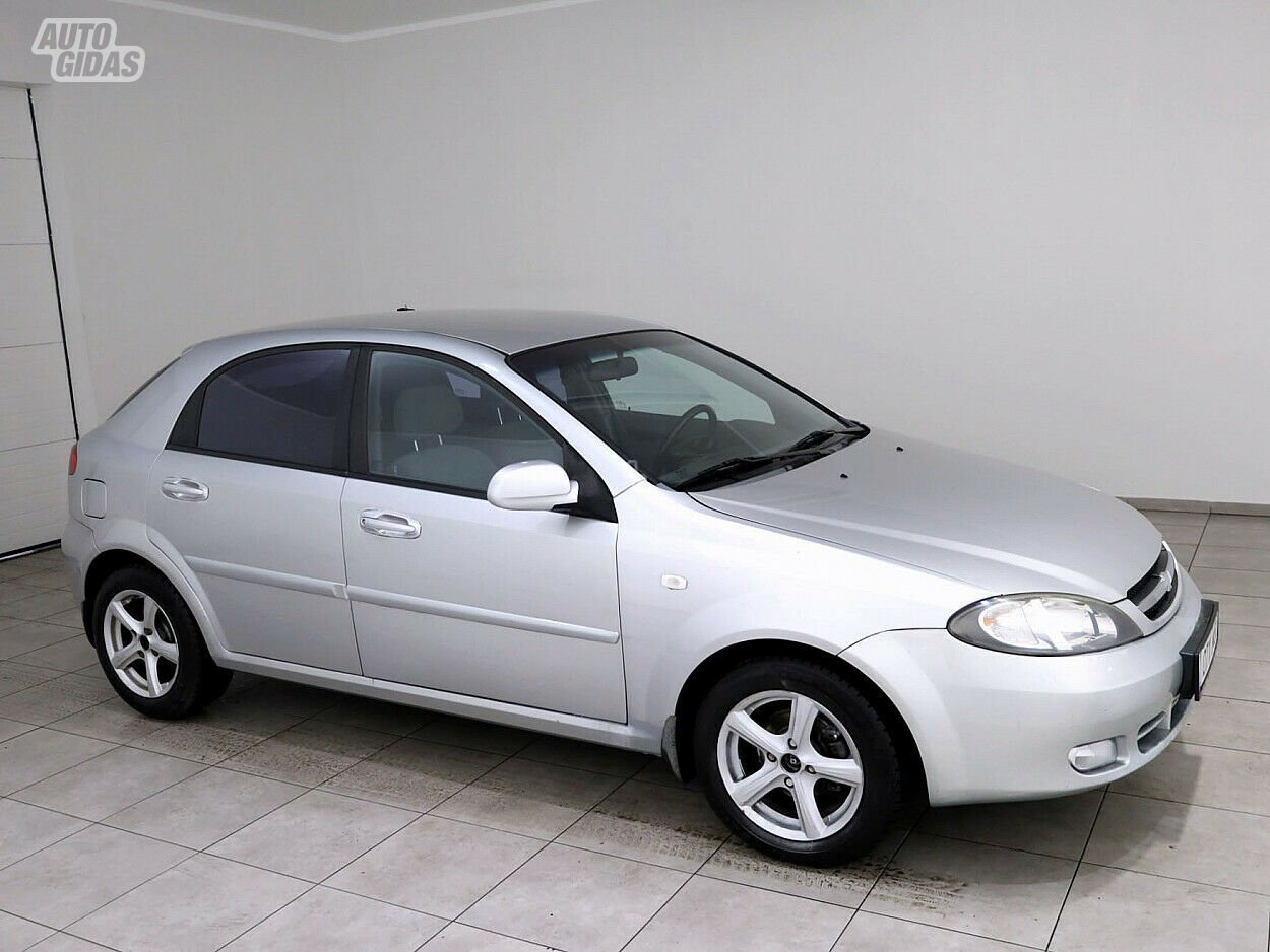 Chevrolet Lacetti 2005 г Хэтчбек