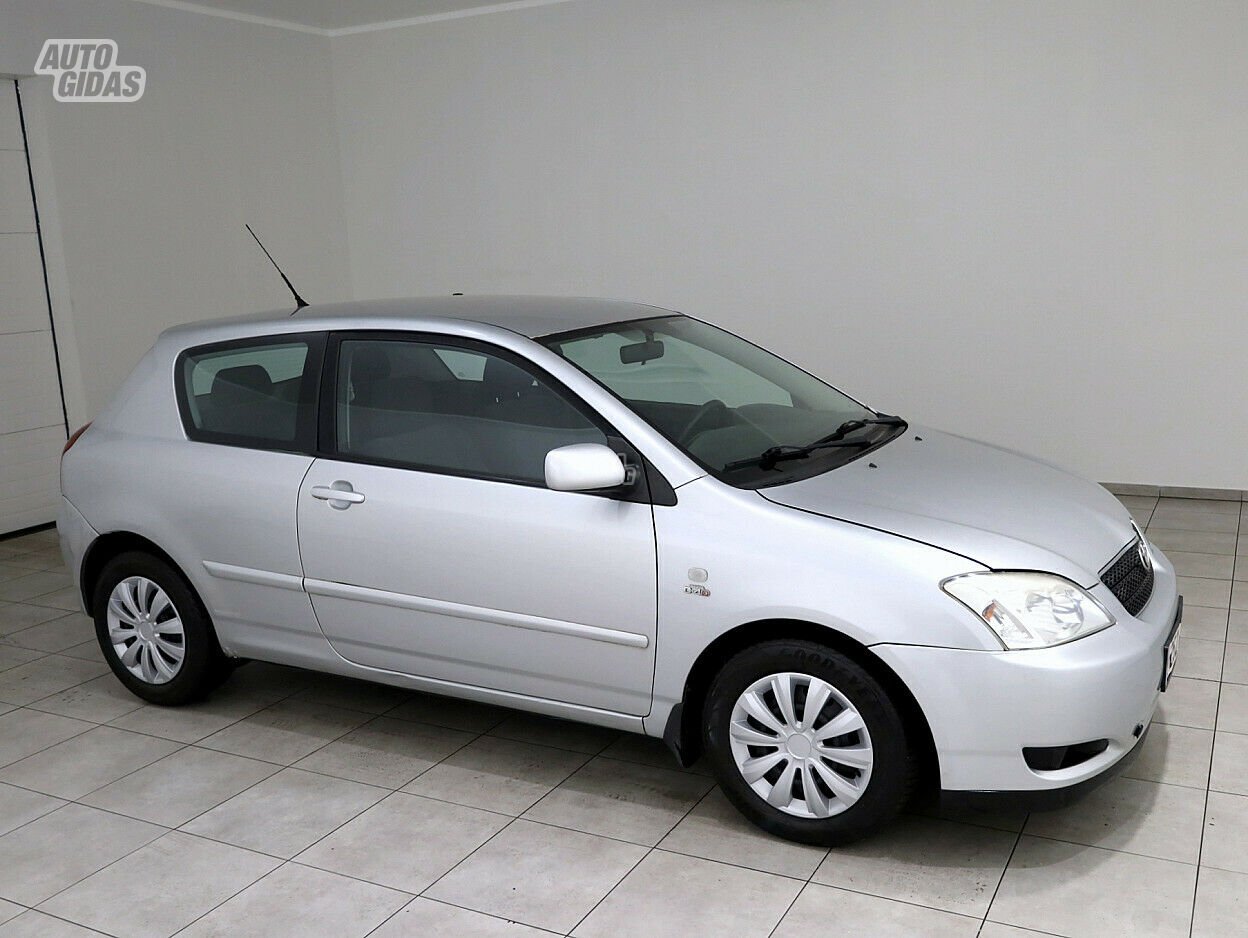 Toyota Corolla D-4D 2004 г