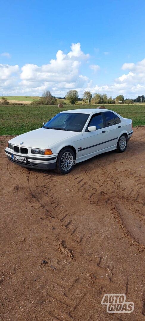 Bmw 318 1995 г Седан