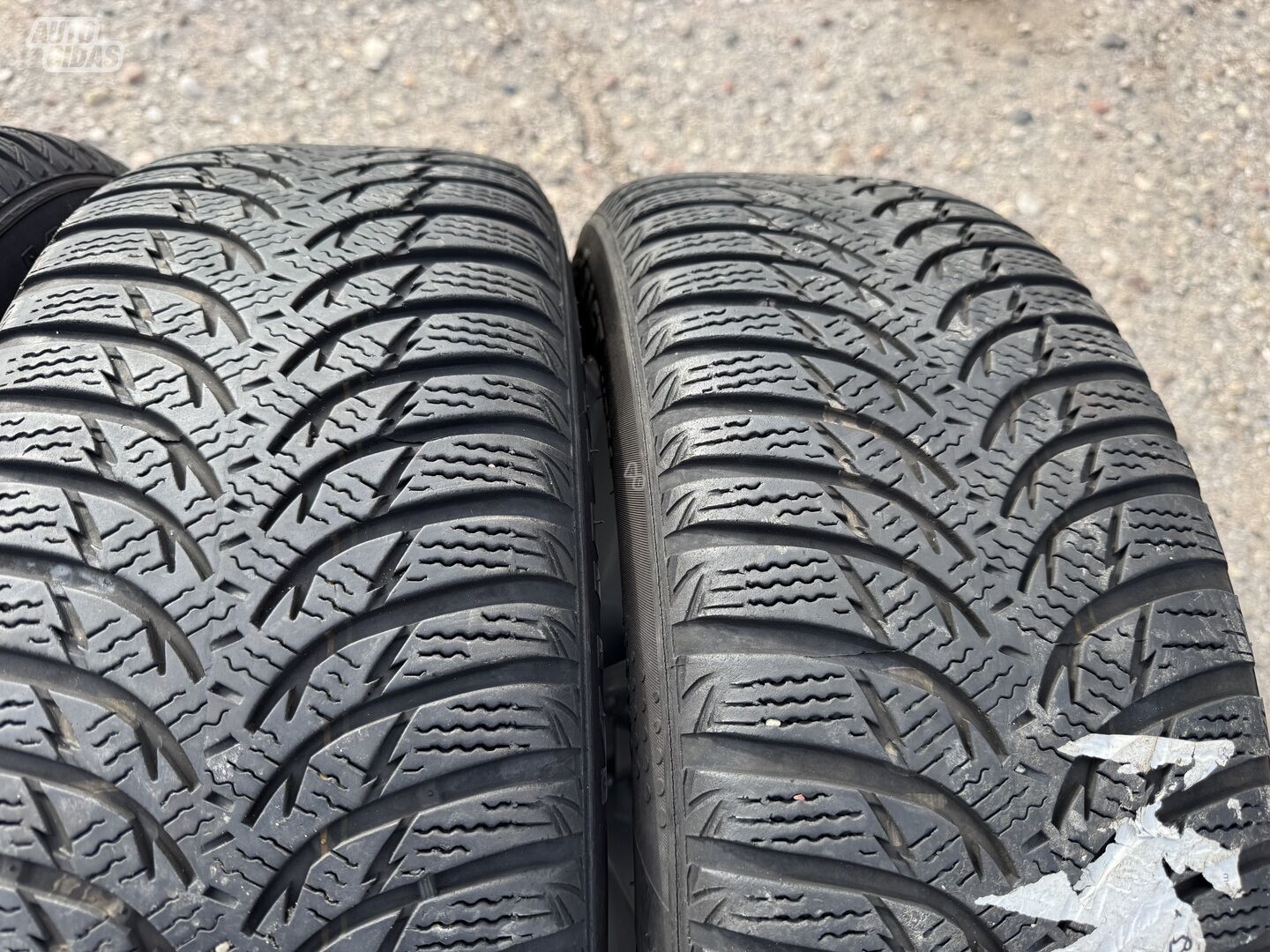 Kumho Siunciam, 5mm R16 žieminės padangos lengviesiems