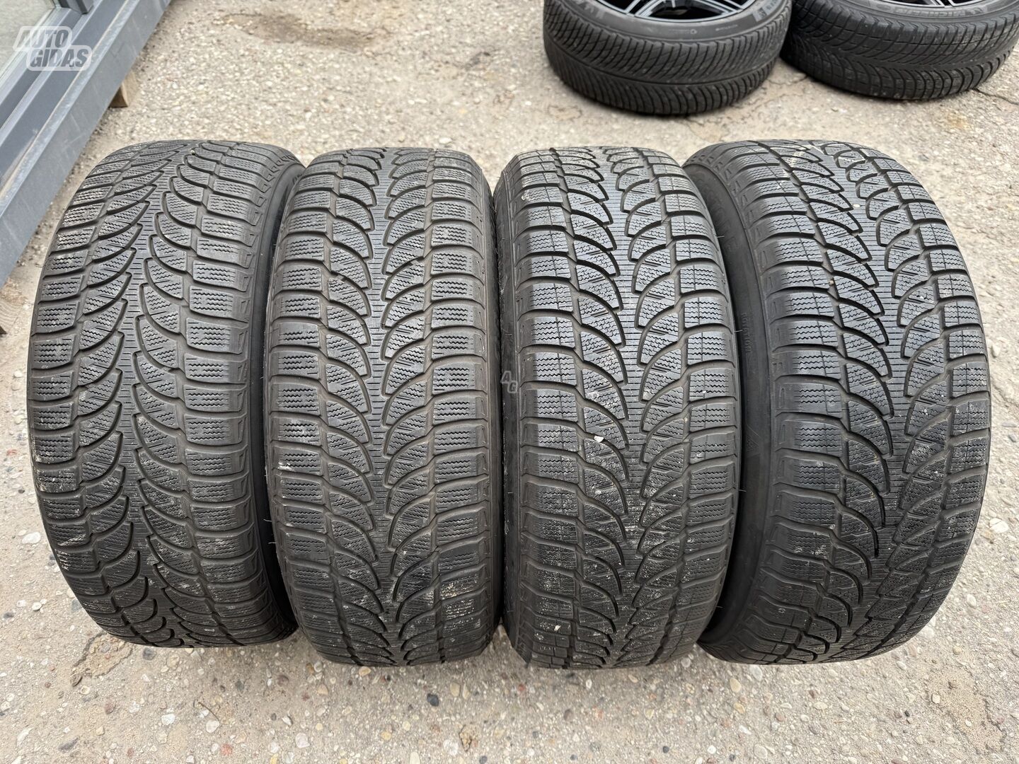 Bridgestone Siunciam, 7-8mm 2019 R18 winter tyres passanger car