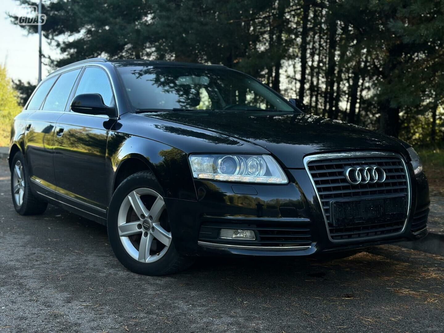 Audi A6 2011 m Universalas