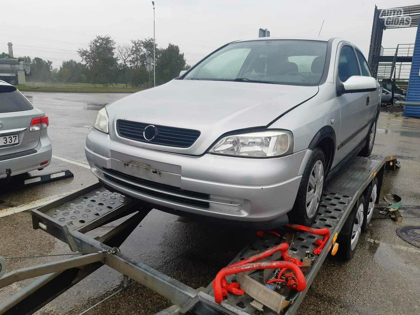 Opel Astra 2000 г Хэтчбек