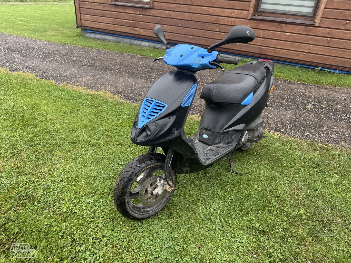 Piaggio NRG 2005 y Scooter / moped