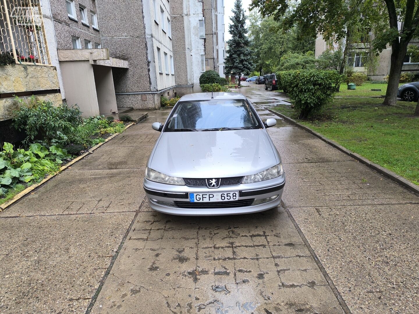 Peugeot 406 2001 г Седан