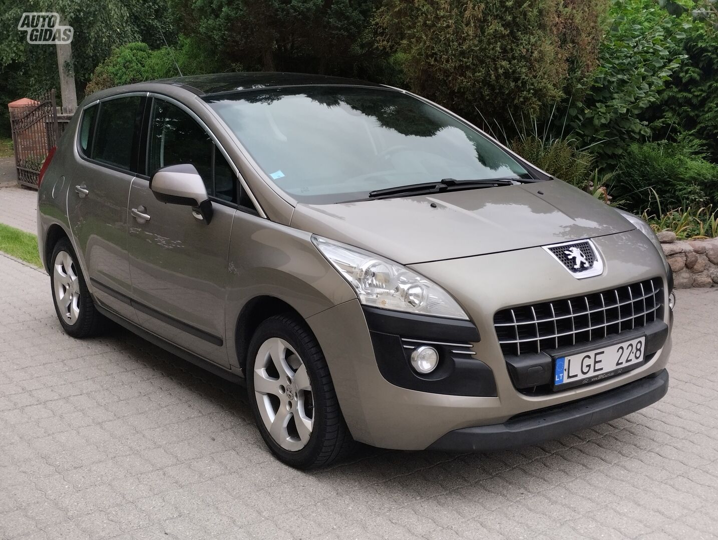 Peugeot 3008 2009 y Off-road / Crossover