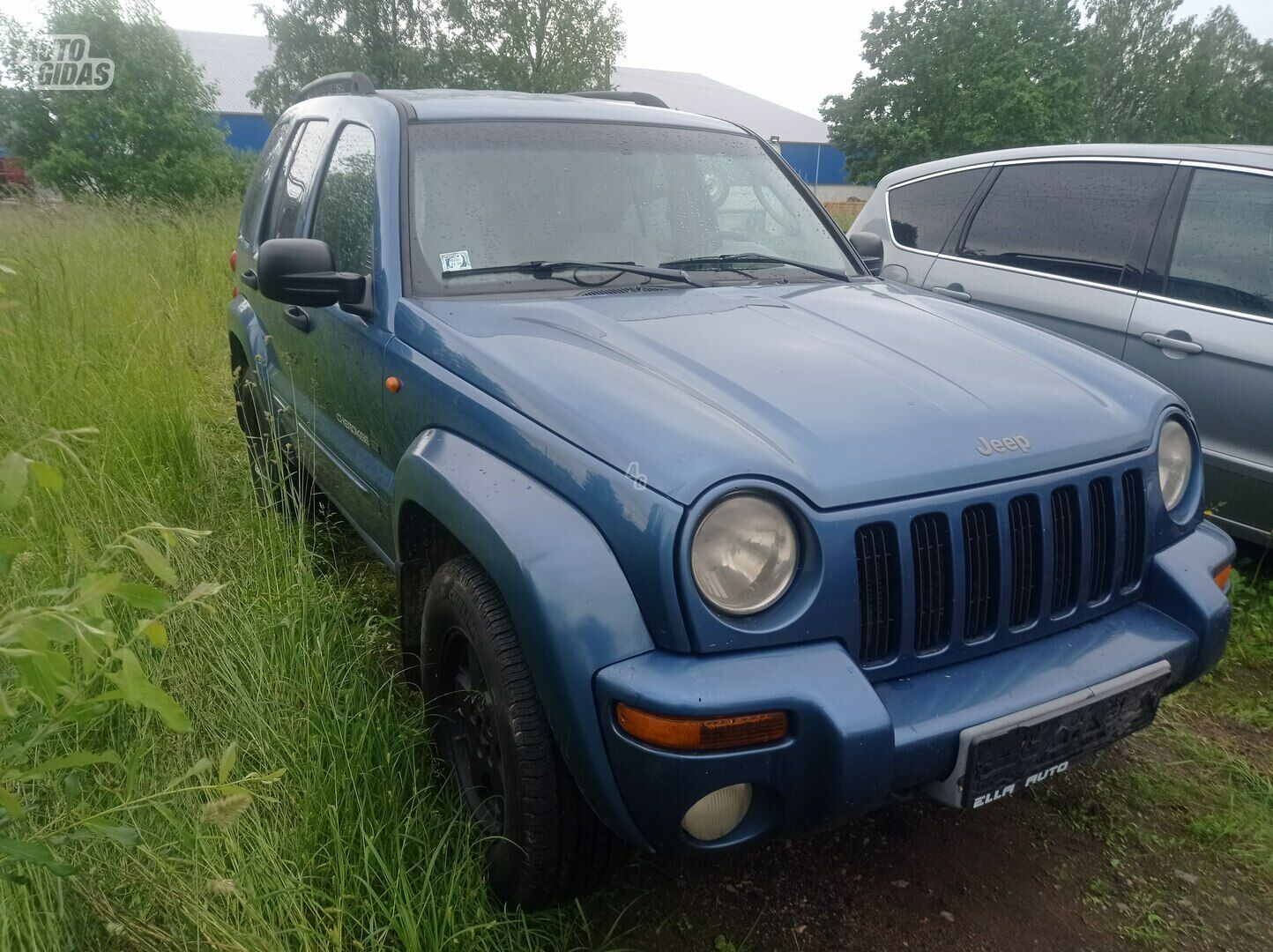 Jeep Cherokee 2003 г Внедорожник / Кроссовер