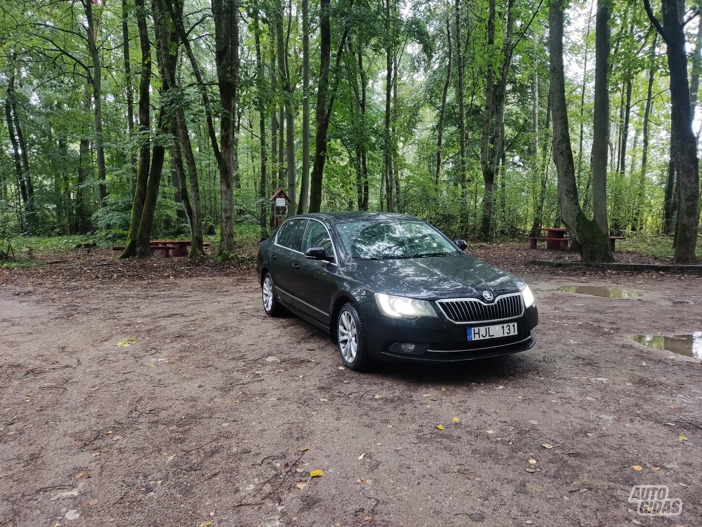 Skoda Superb 2014 y Sedan