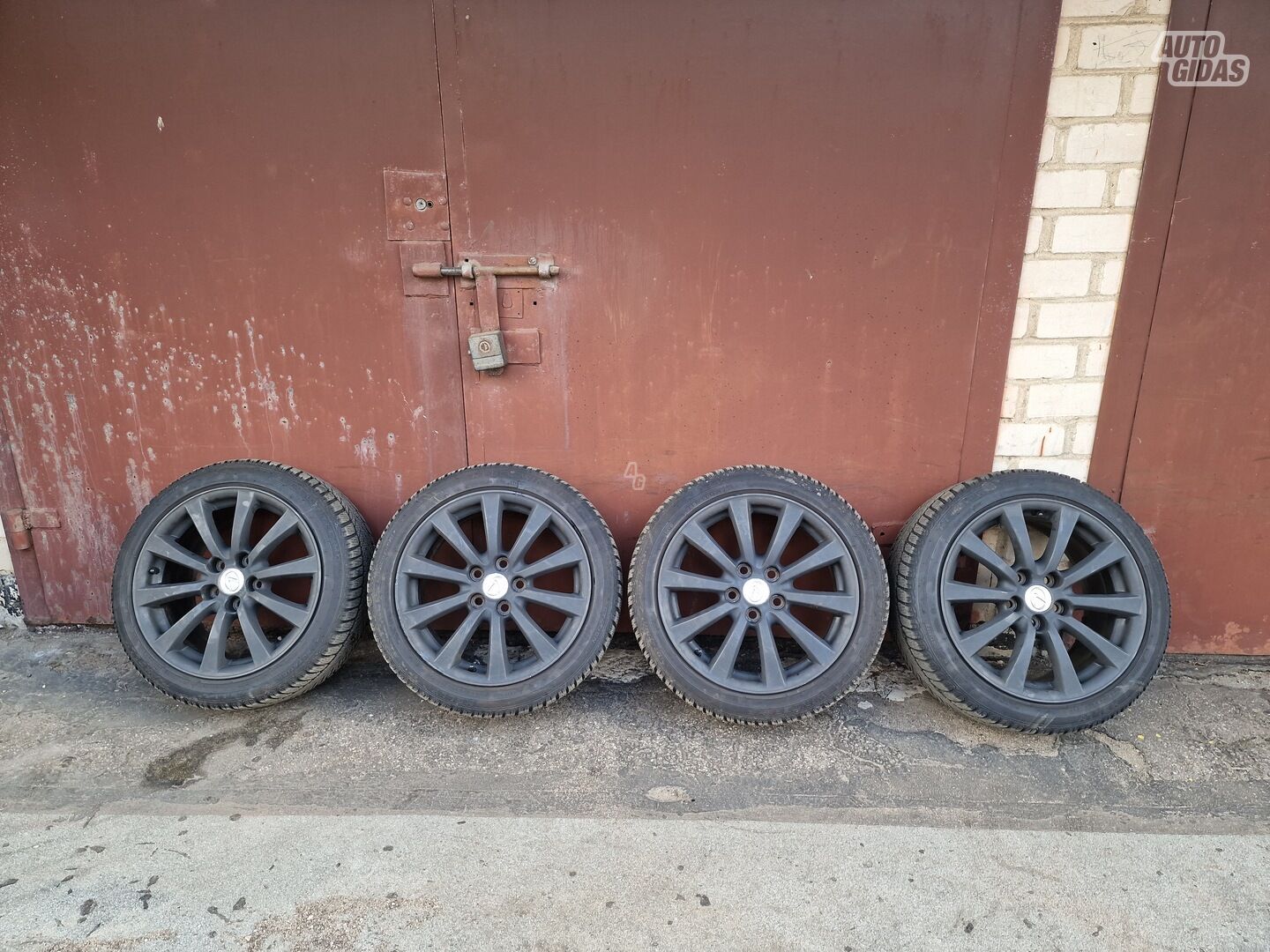 Light alloy R17 rims