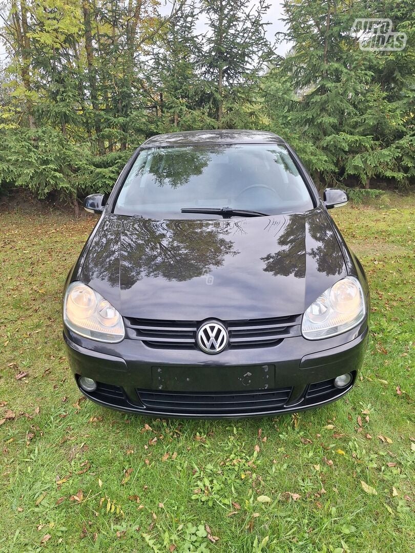 Volkswagen Golf V 2004 г