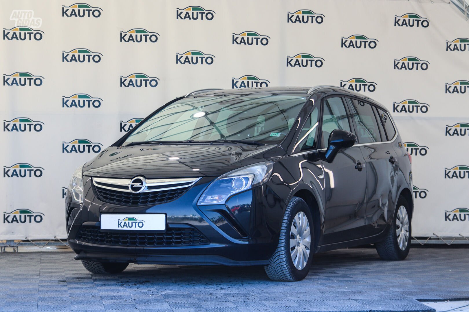 Opel Zafira 2015 г Минивэн