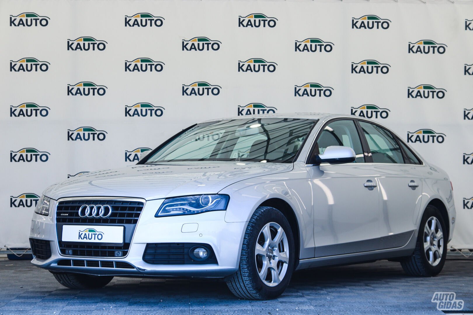 Audi A4 2011 y Sedan