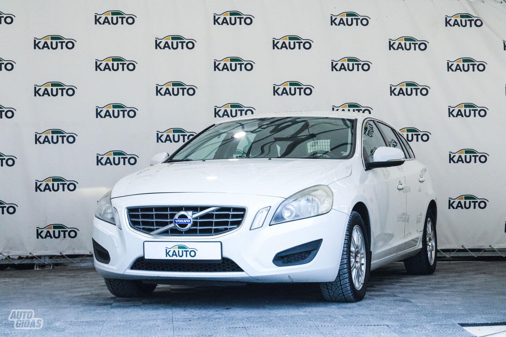 Volvo v60 2011 г Универсал