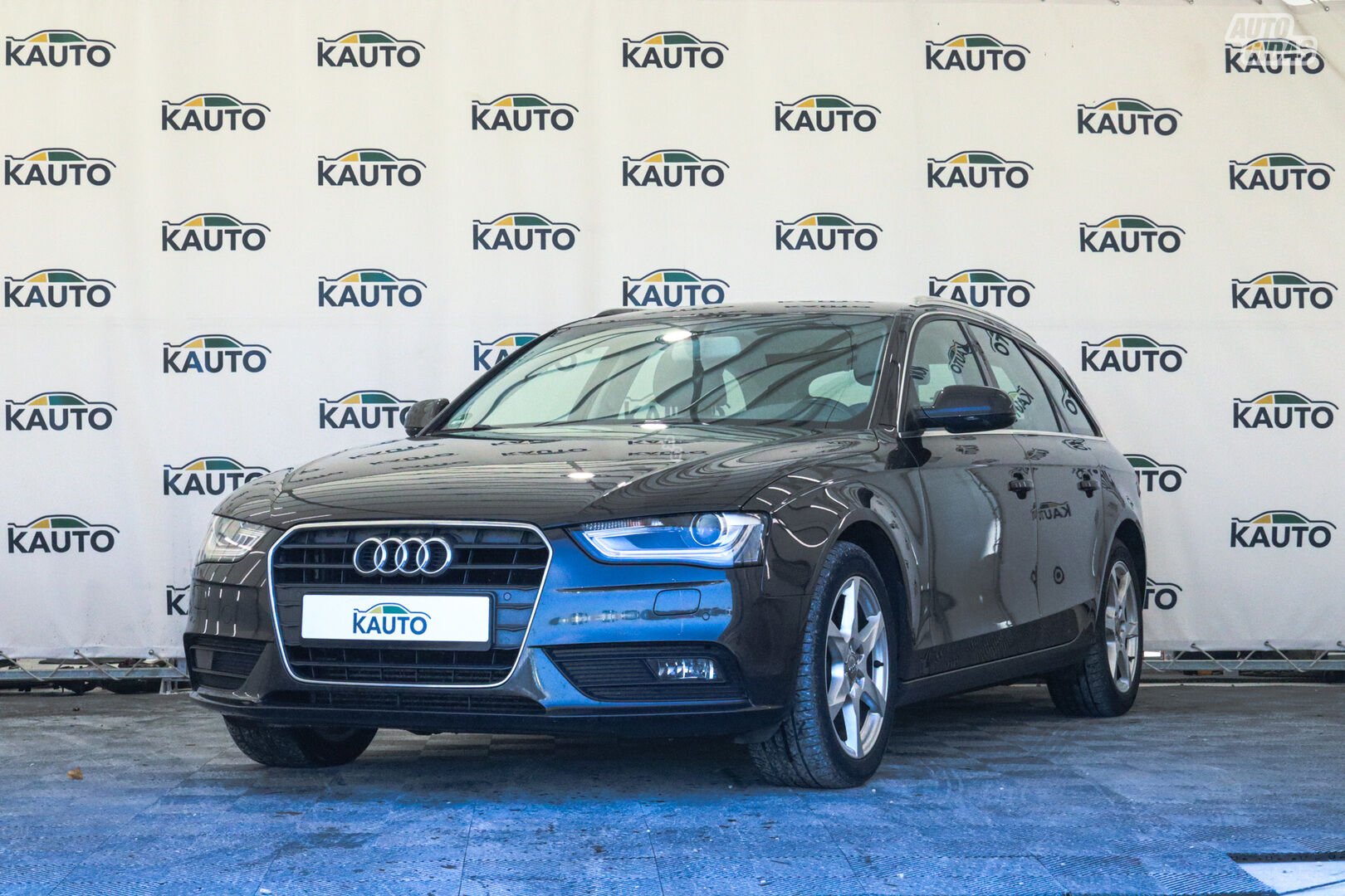 Audi A4 2012 г Универсал