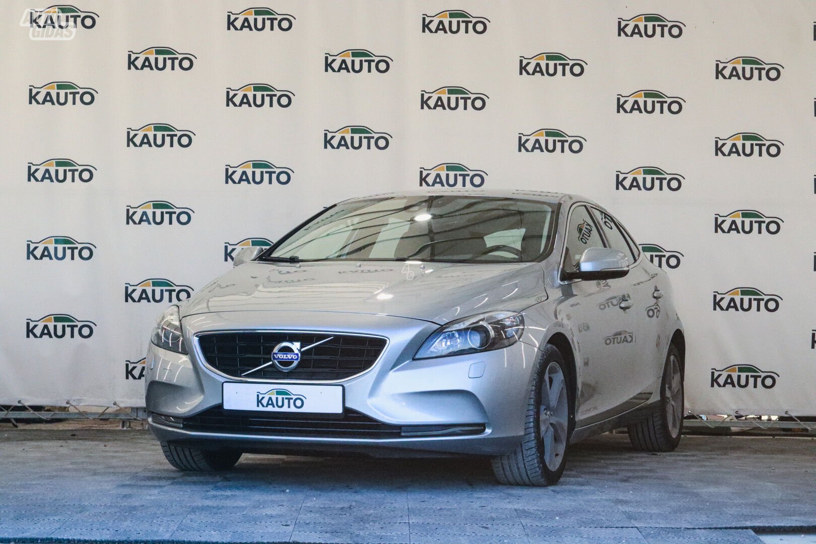 Volvo V40 2012 y Hatchback