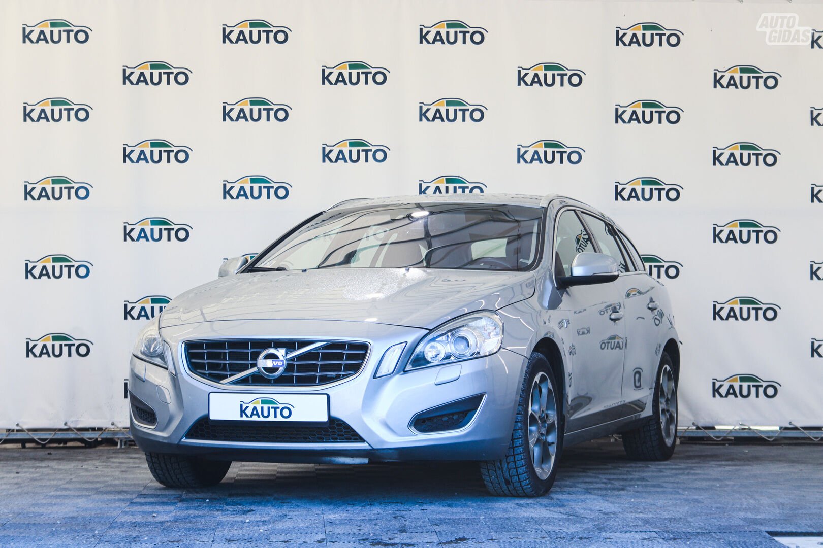 Volvo v60 2012 г Универсал