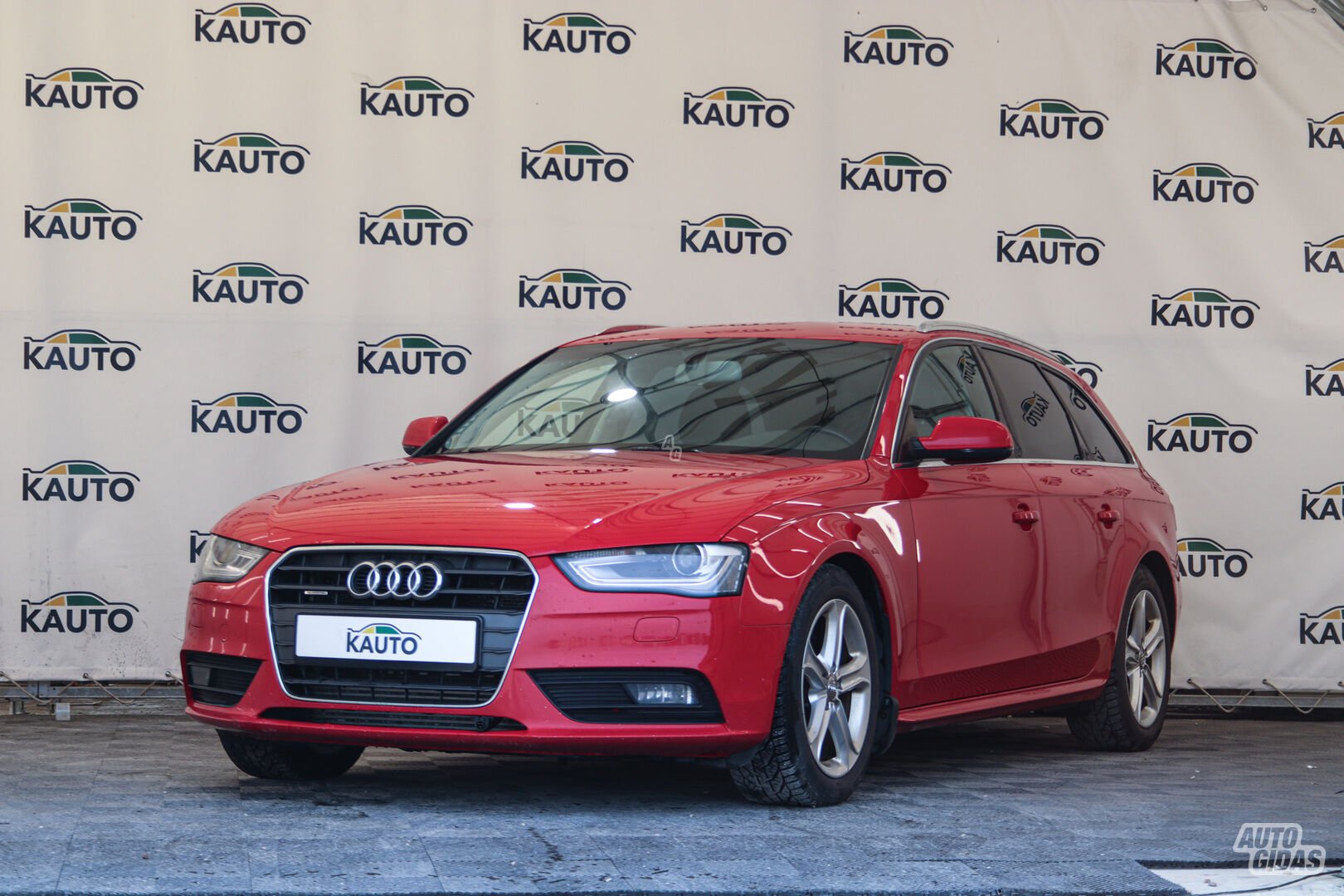 Audi A4 2012 г Универсал