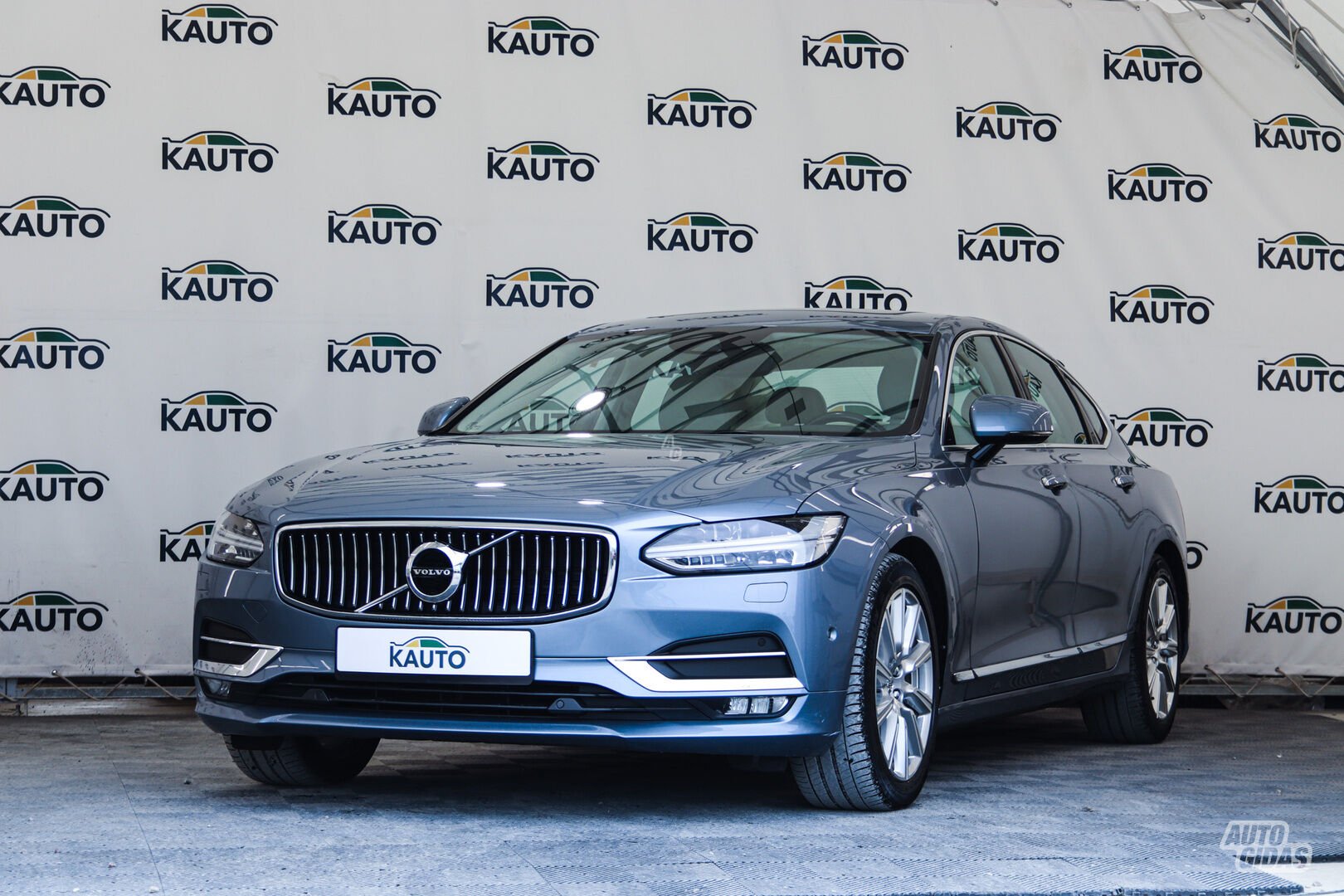 Volvo S90 2016 y Sedan