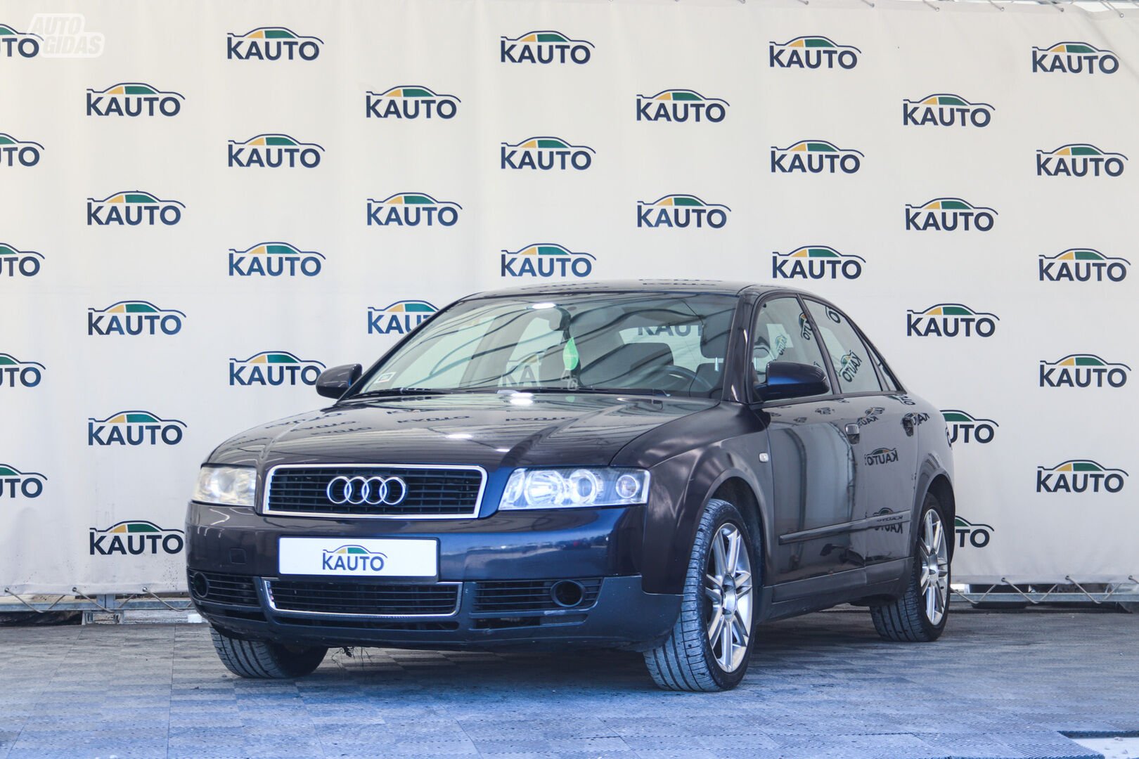 Audi A4 2003 m Sedanas