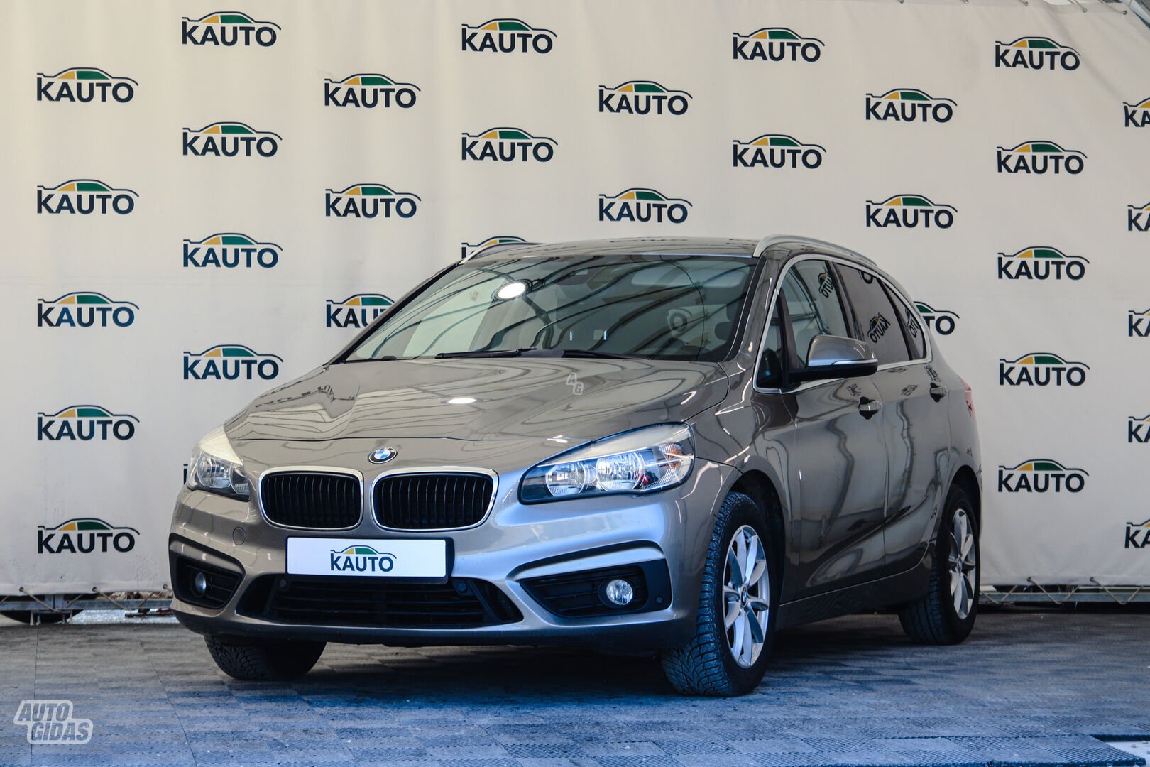 Bmw 218 2014 m Vienatūris