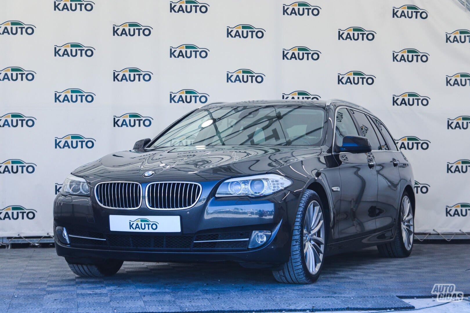 Bmw 525 2010 г Универсал