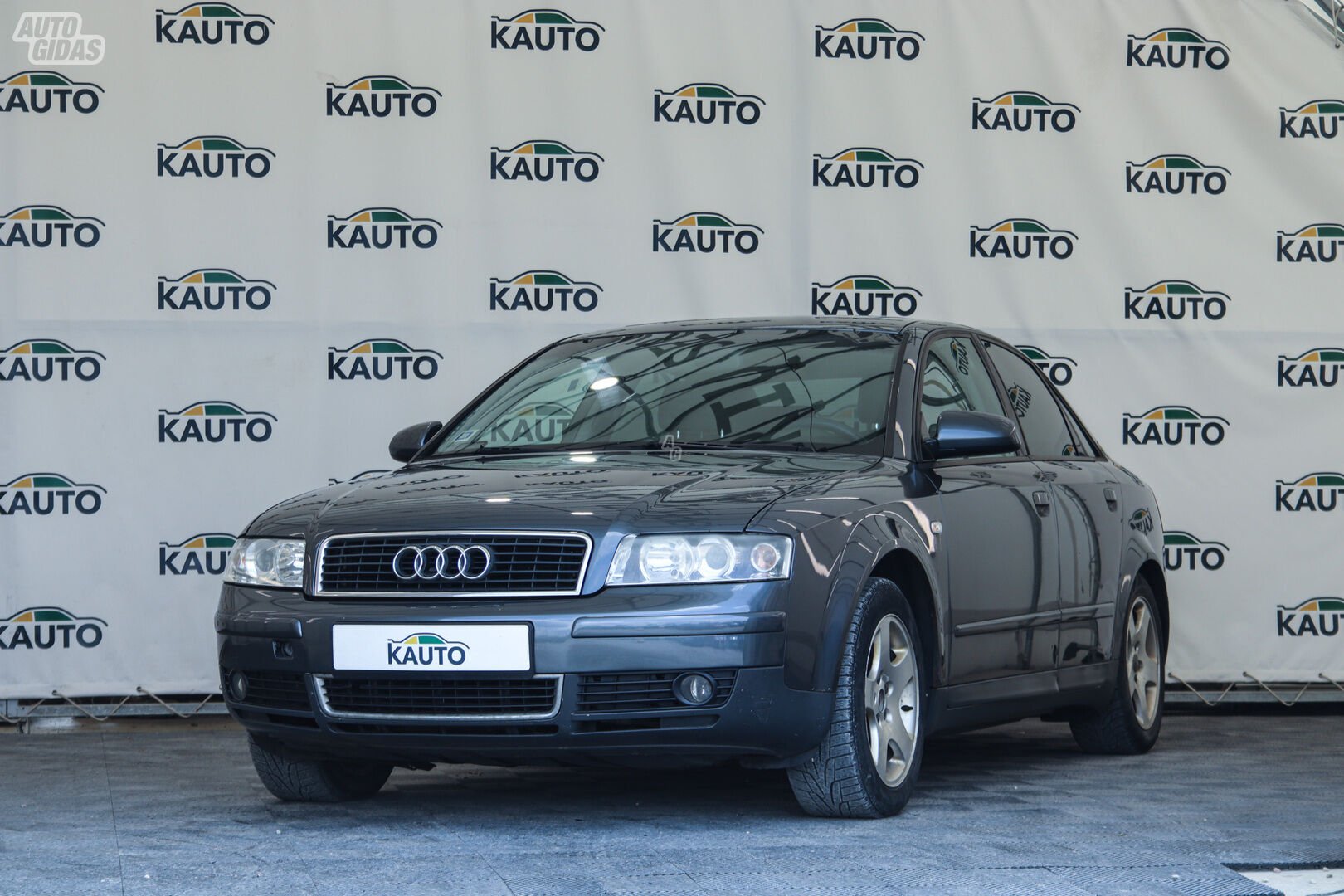 Audi A4 2002 m Sedanas