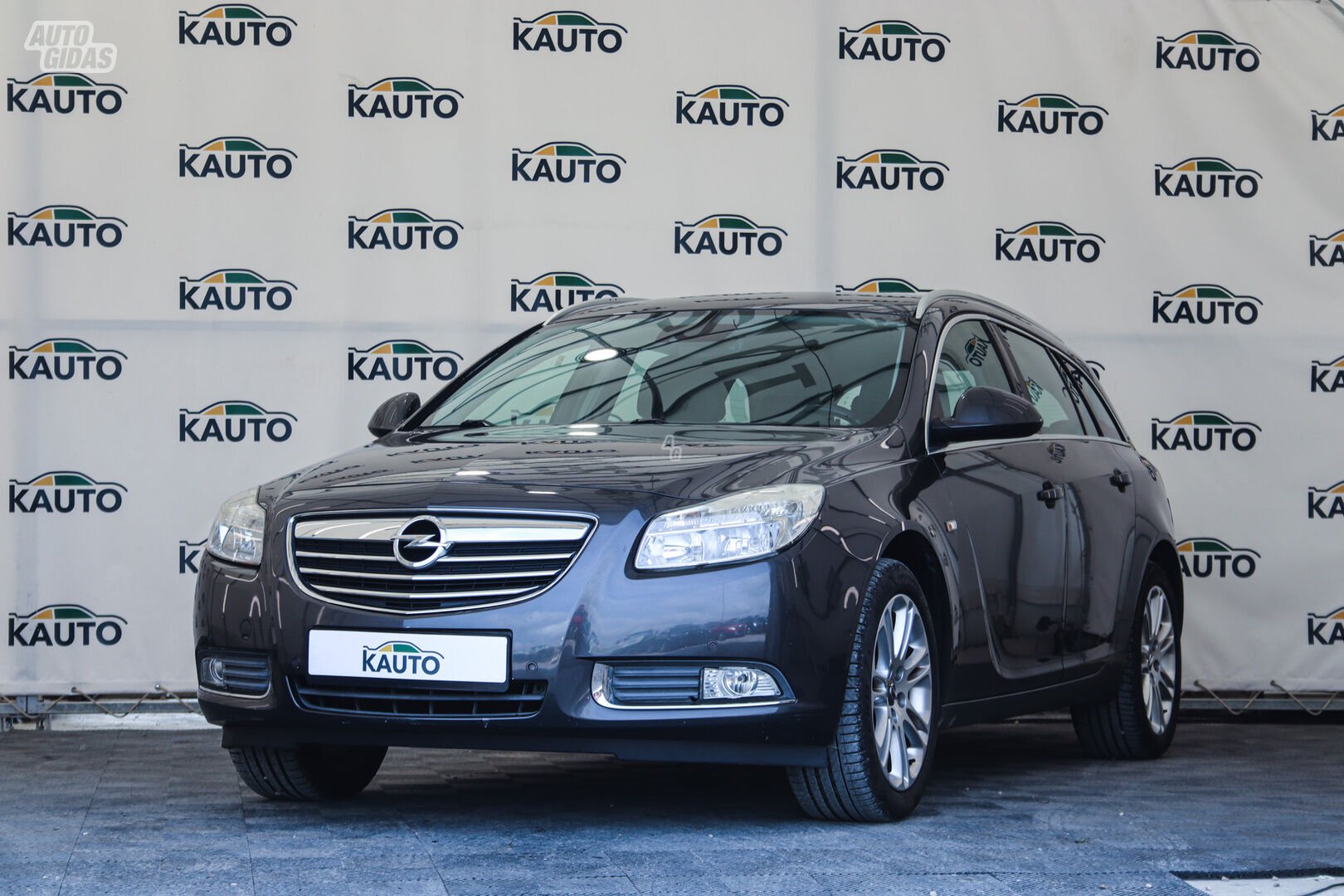 Opel Insignia 2011 г Универсал