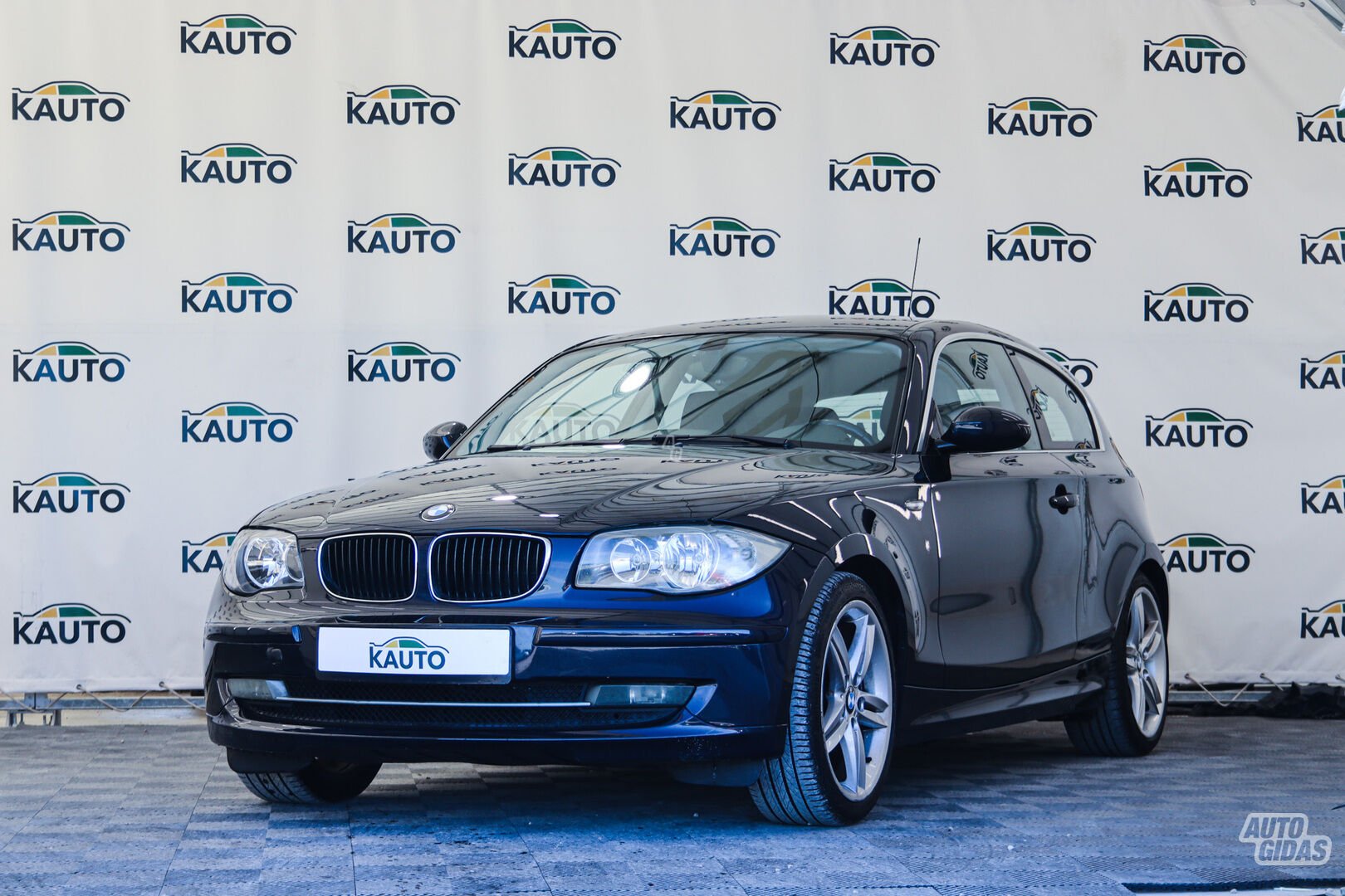 Bmw 116 2010 y Hatchback