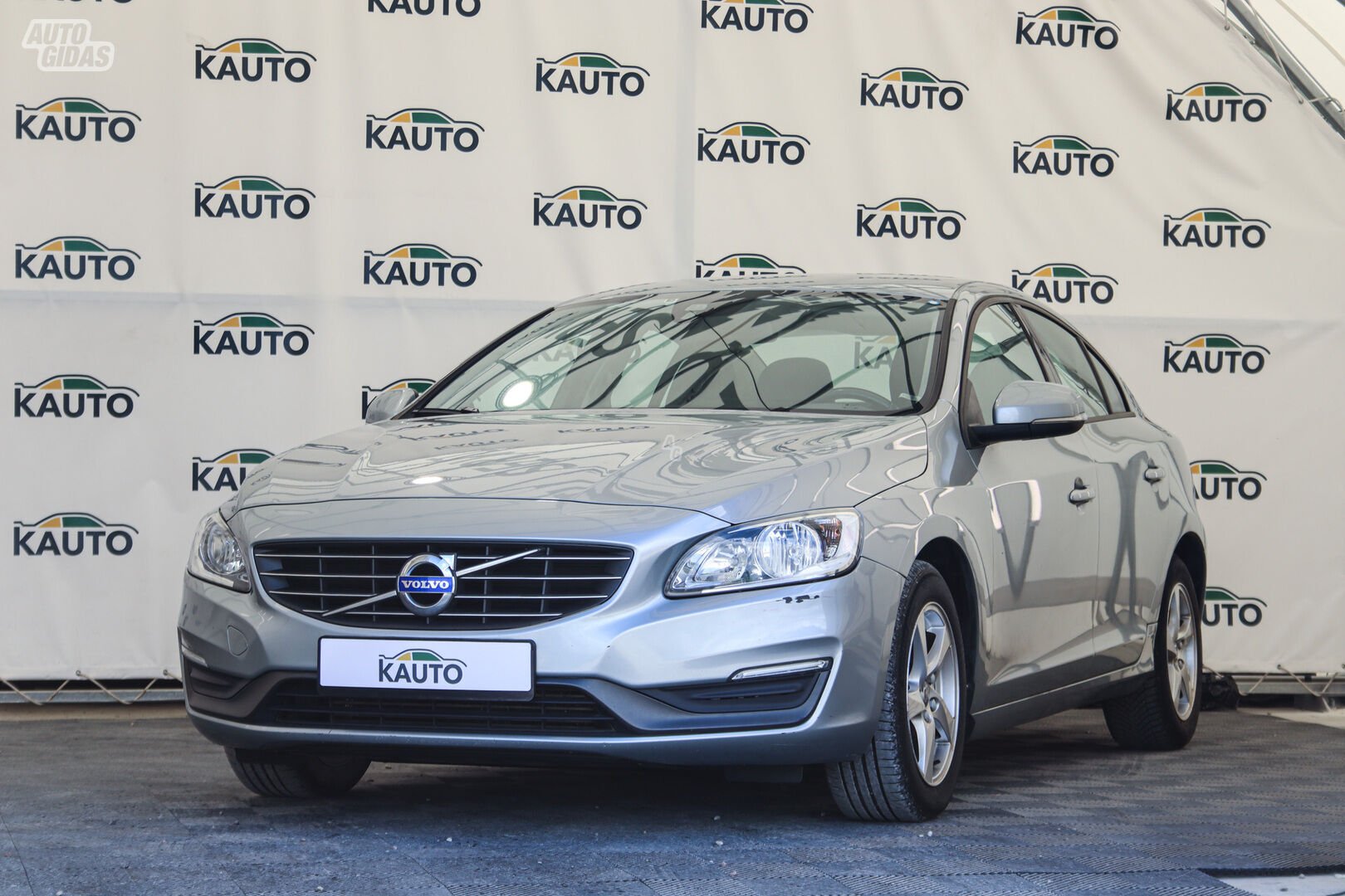 Volvo S60 2015 y Sedan