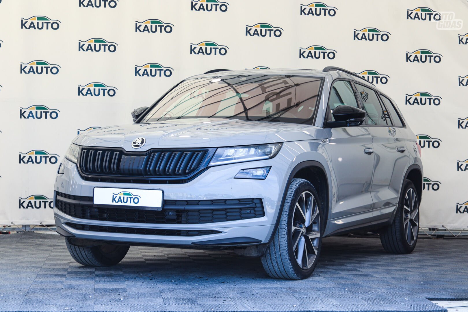 Skoda Kodiaq 2021 y Off-road / Crossover