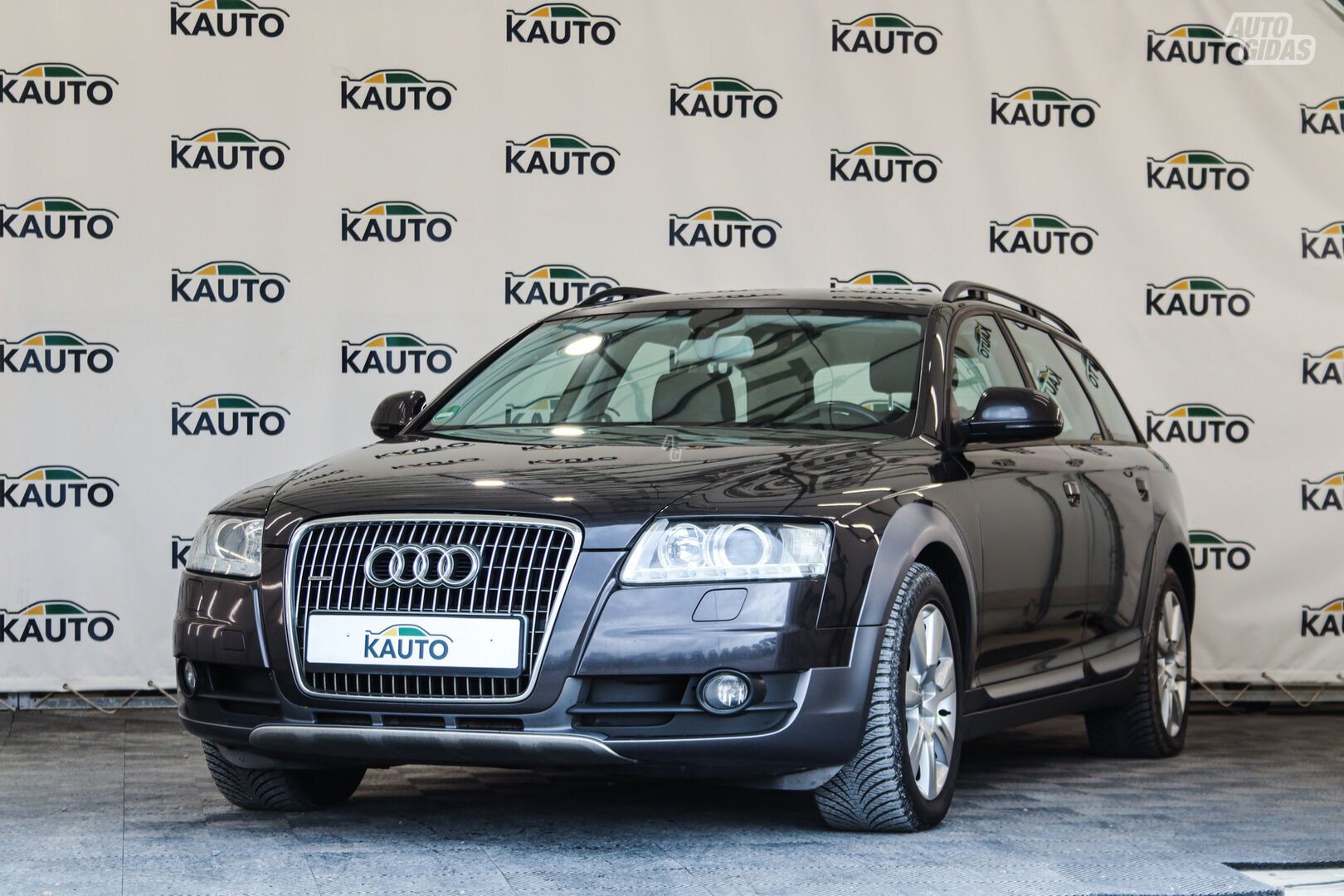 Audi A6 2010 г Универсал