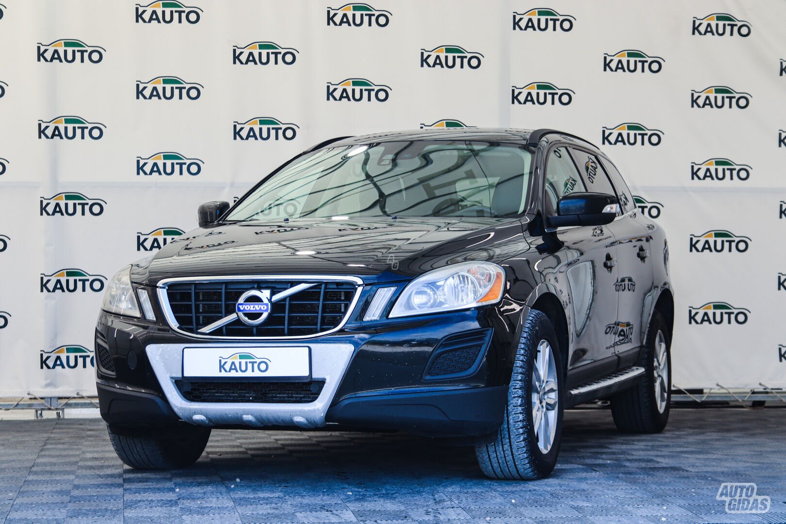 Volvo XC60 2011 y Off-road / Crossover