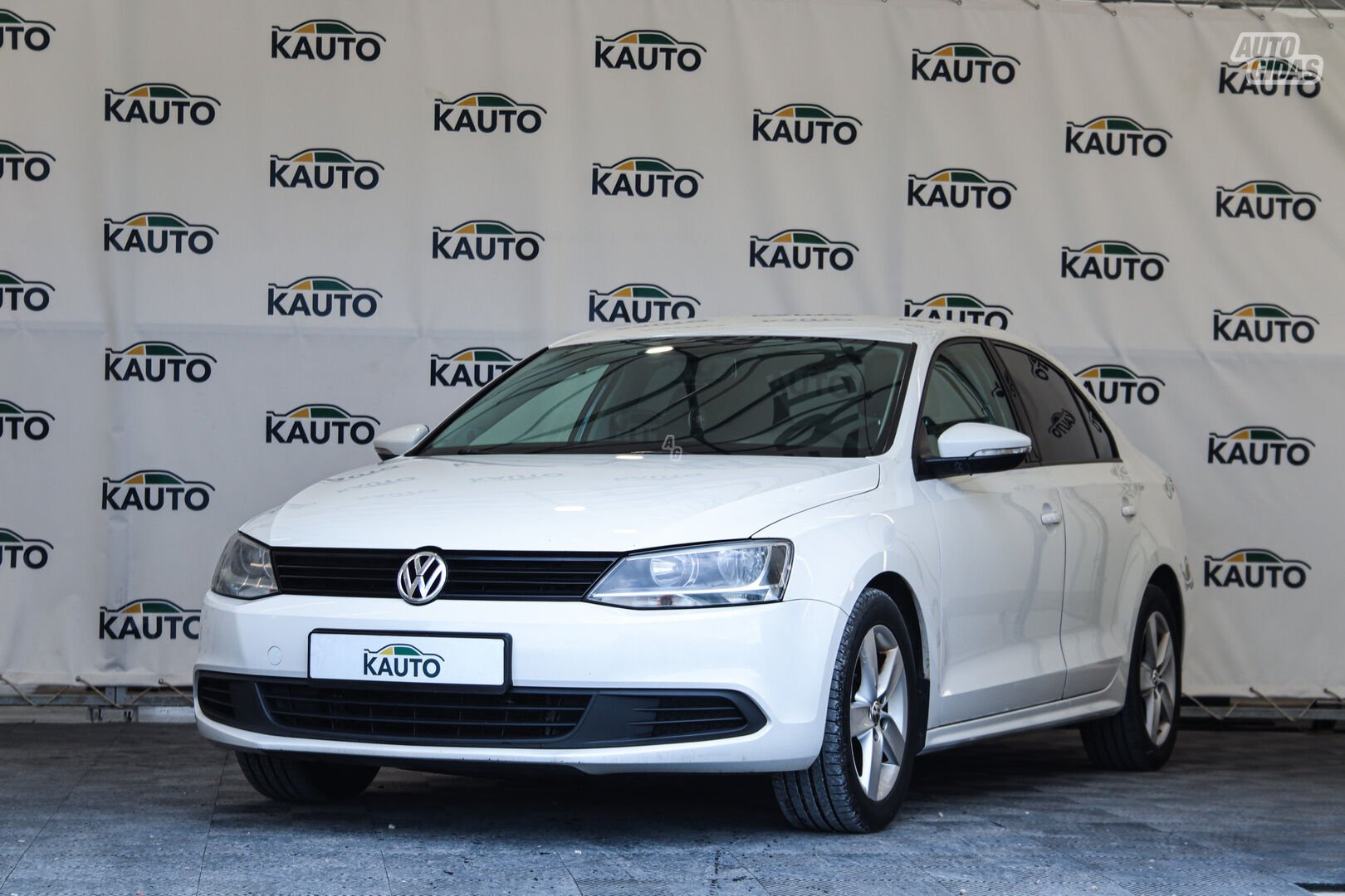 Volkswagen JETTA 2013 г Седан