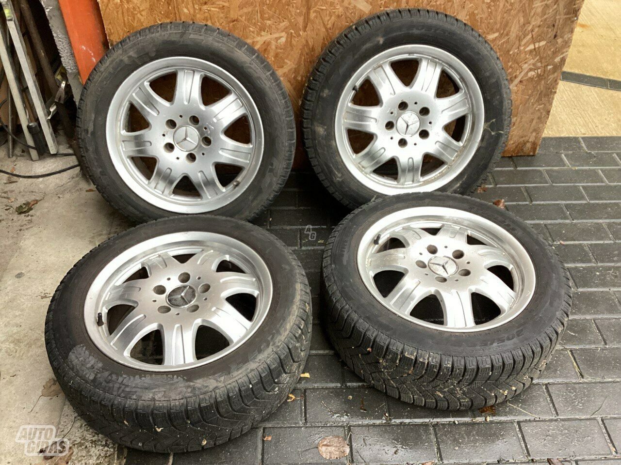 Mercedes-Benz light alloy R16 rims