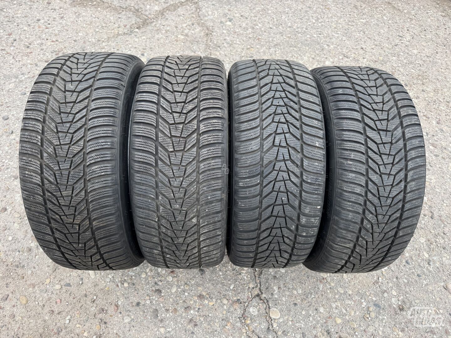 Hankook Siunciam, 7-8mm 2022 R19 winter tyres passanger car