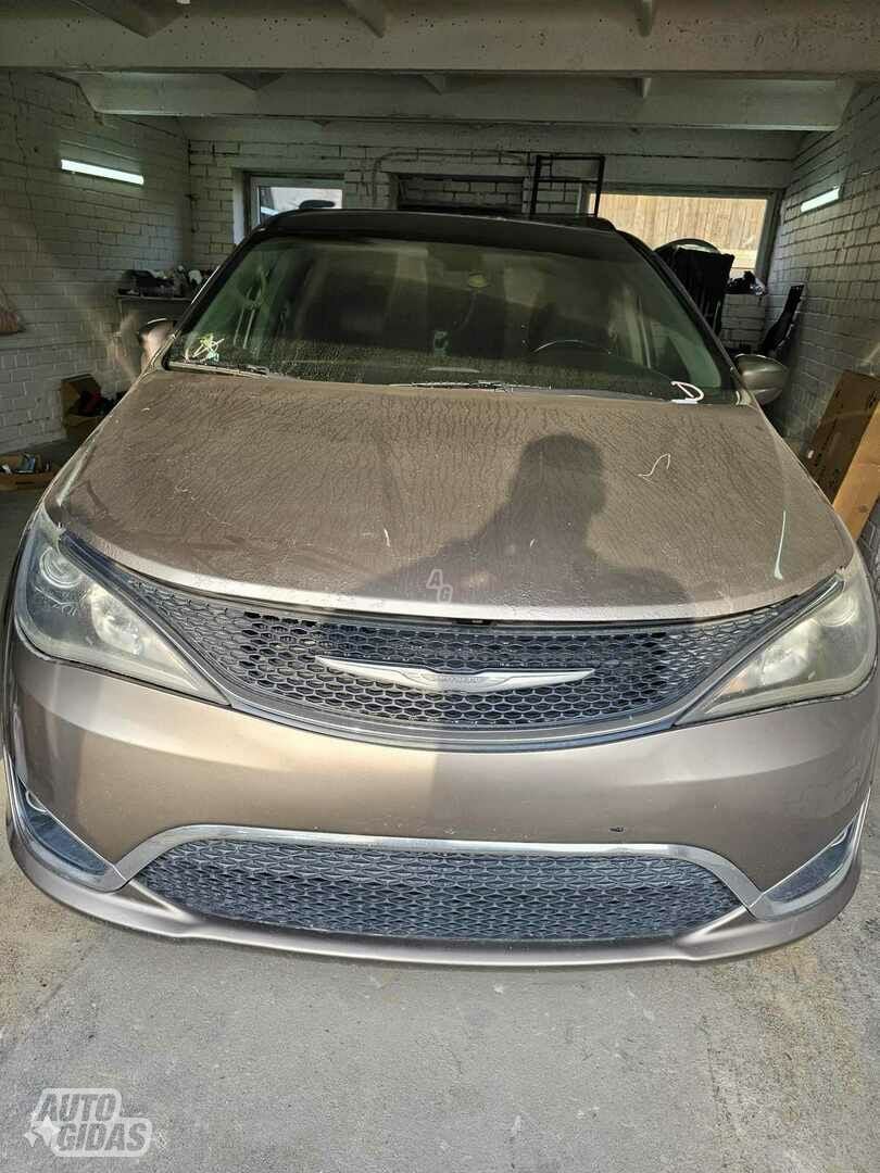 Chrysler Pacifica 2018 г запчясти