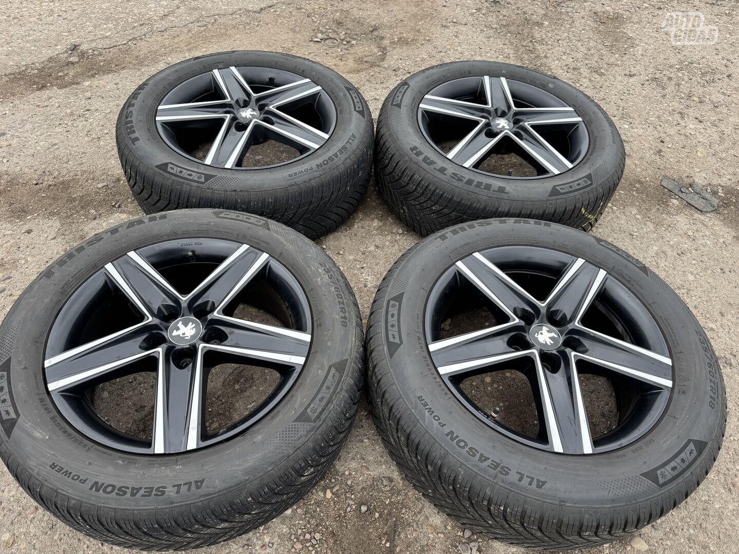 Peugeot Siunciam, 7,5J ET47 light alloy R18 rims