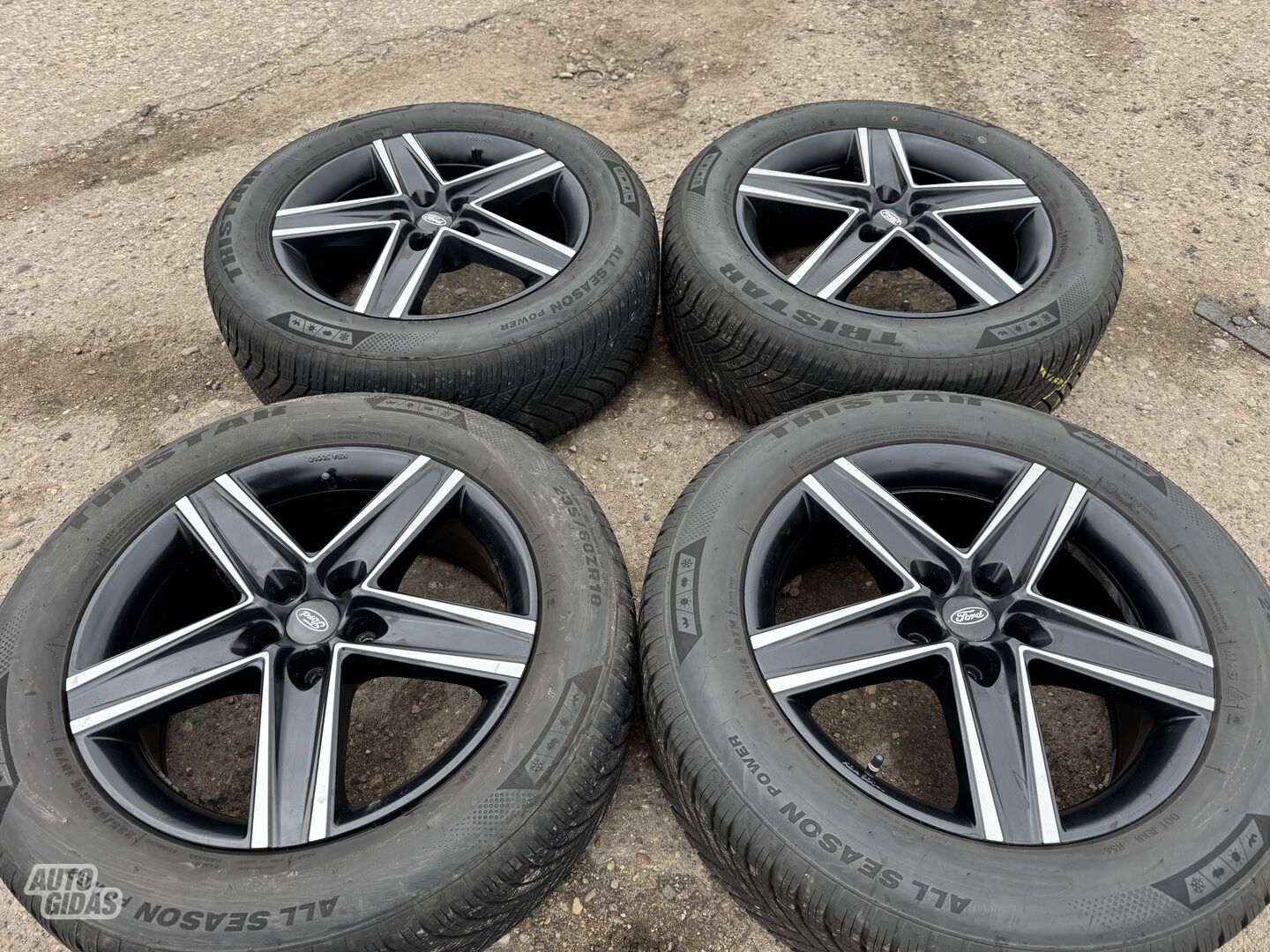 Ford Siunciam, 7,5J ET47 light alloy R18 rims