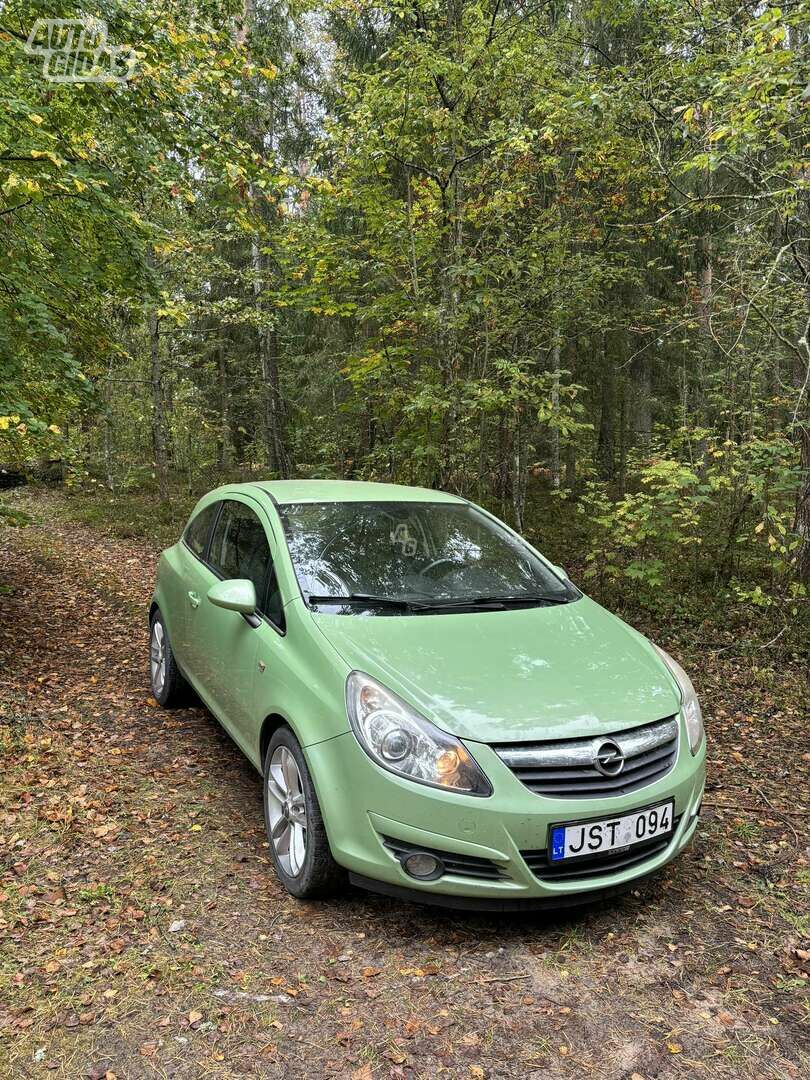 Opel Corsa D 2009 г