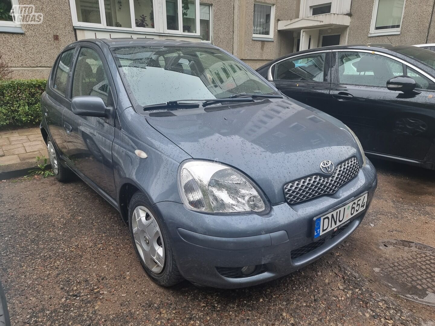 Toyota Yaris 2005 г Хэтчбек