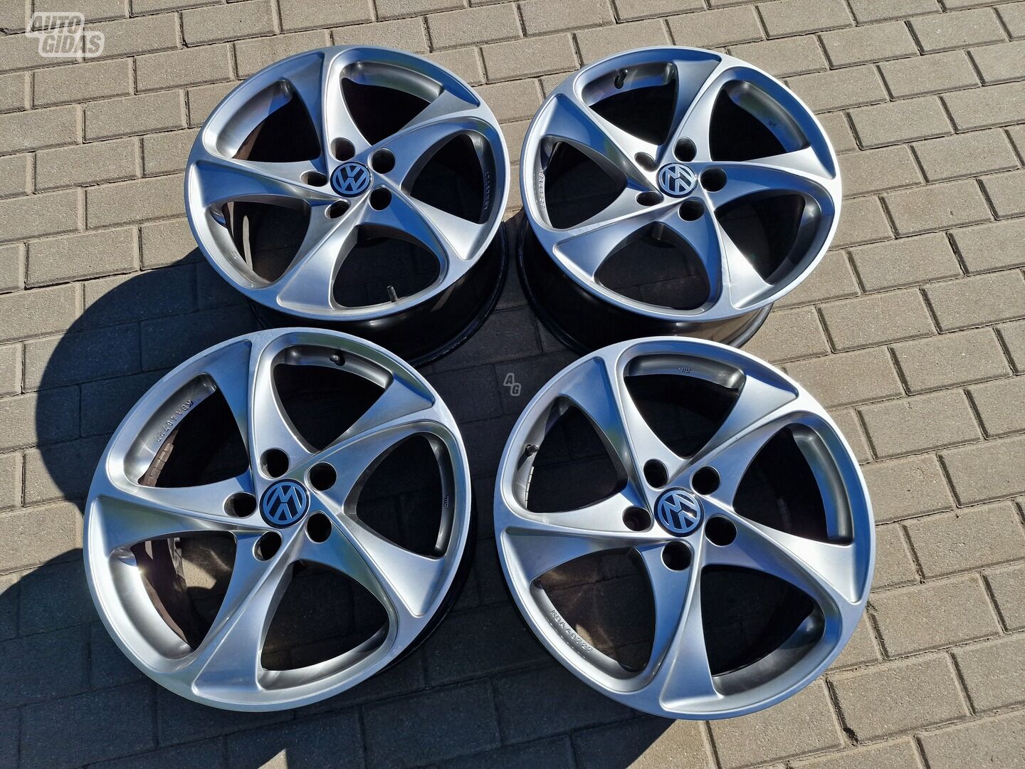 Volkswagen Tiguan,Sharan,Atlas Tiguan light alloy R18 rims