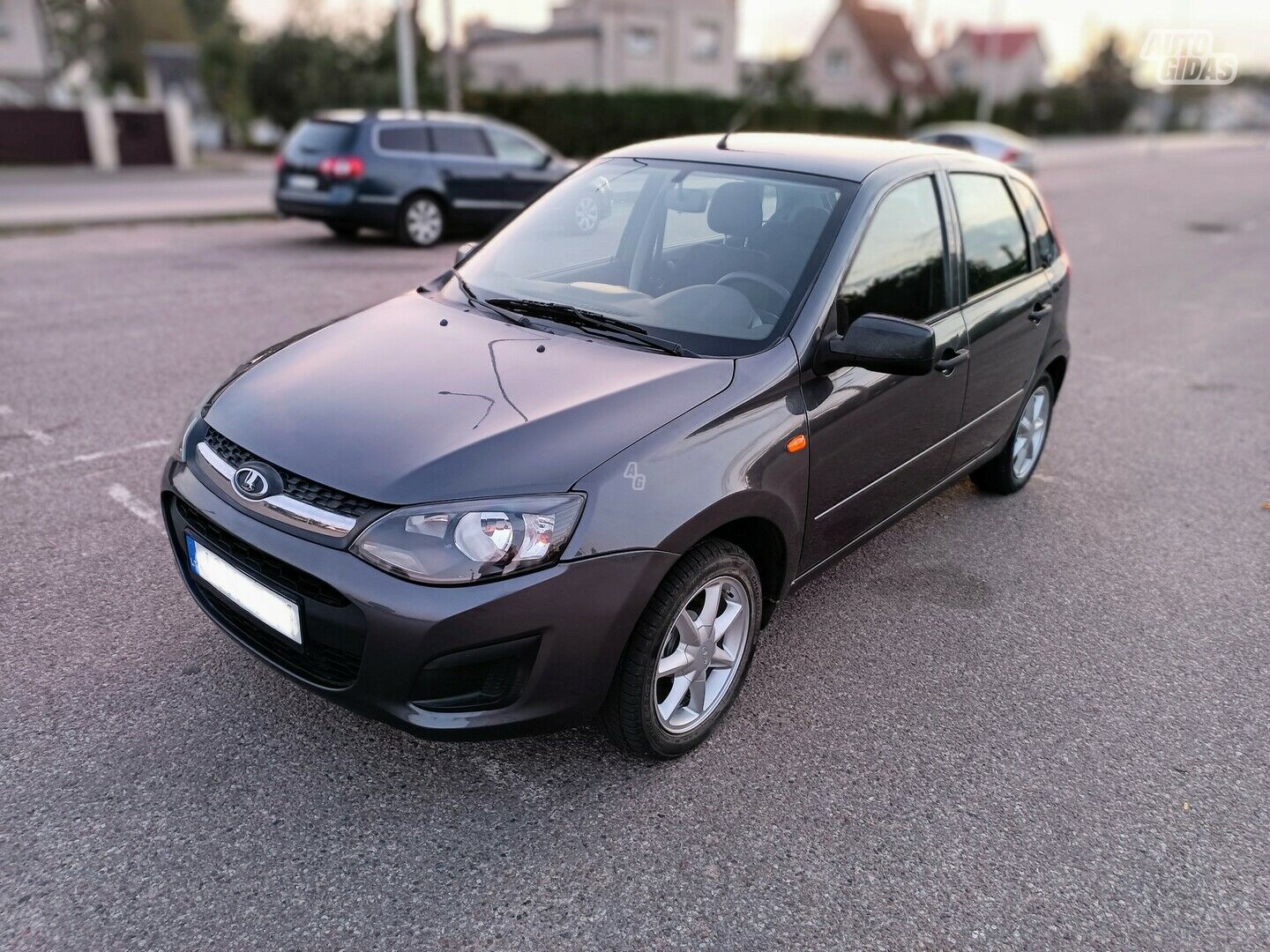 Lada Kalina 2016 y Hatchback