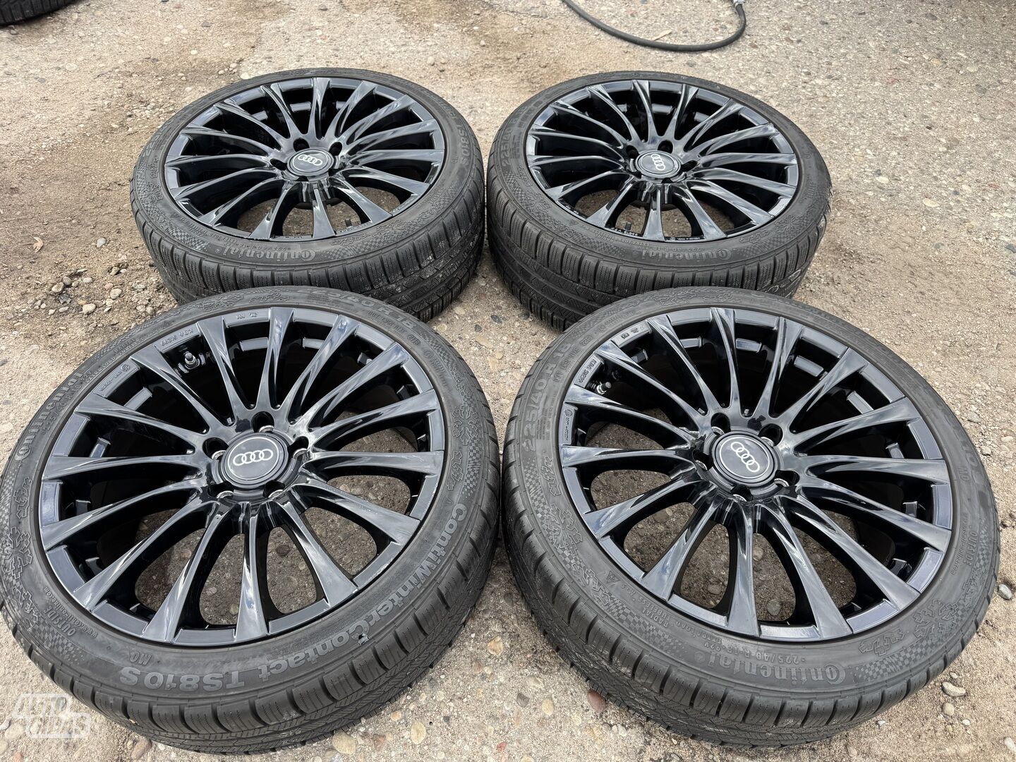 Audi Siunciam, 8J ET38 light alloy R18 rims