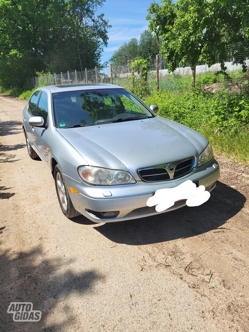 Nissan Maxima 2001 y Sedan