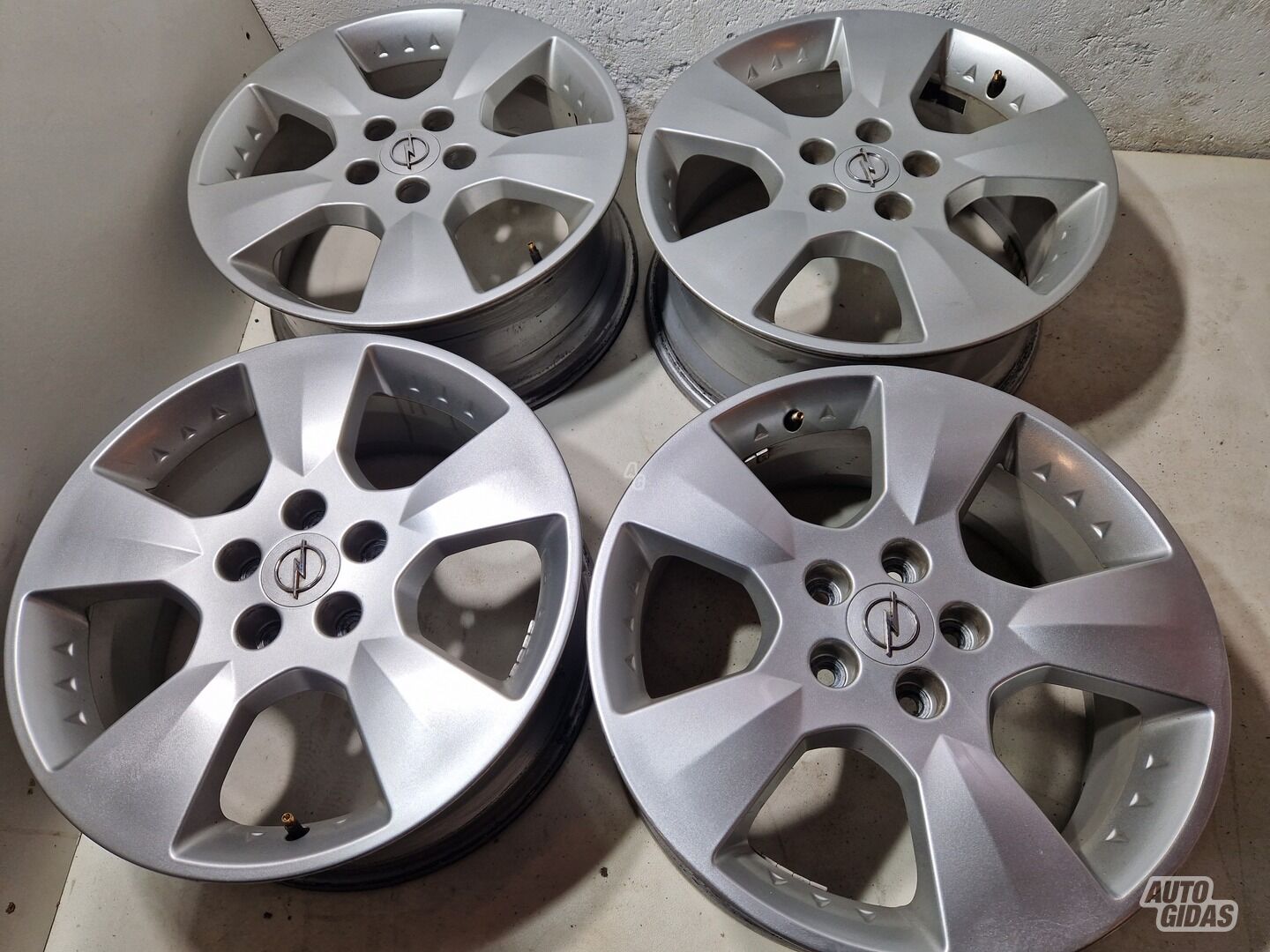 Opel R17 Zafira, Vectra Zafira light alloy R17 rims