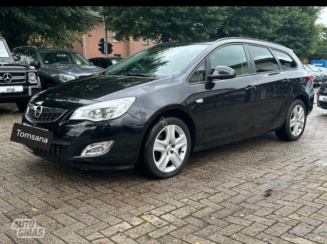 Opel Astra 2011 m Universalas