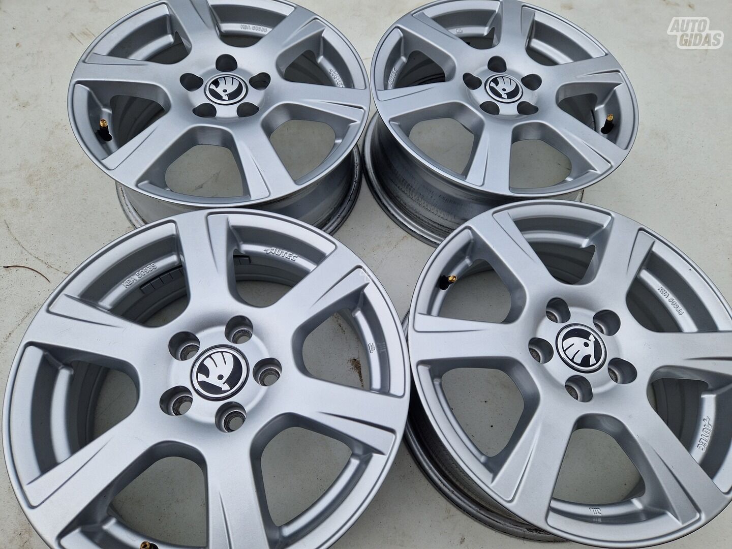 Volkswagen Polo, T-Cross Polo light alloy R15 rims