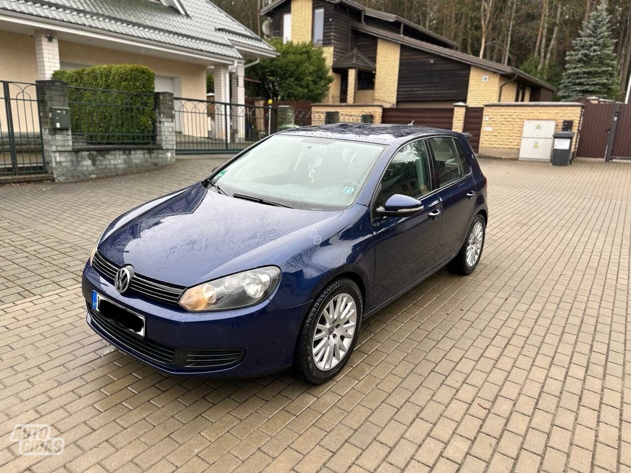 Volkswagen Golf 2010 y Hatchback