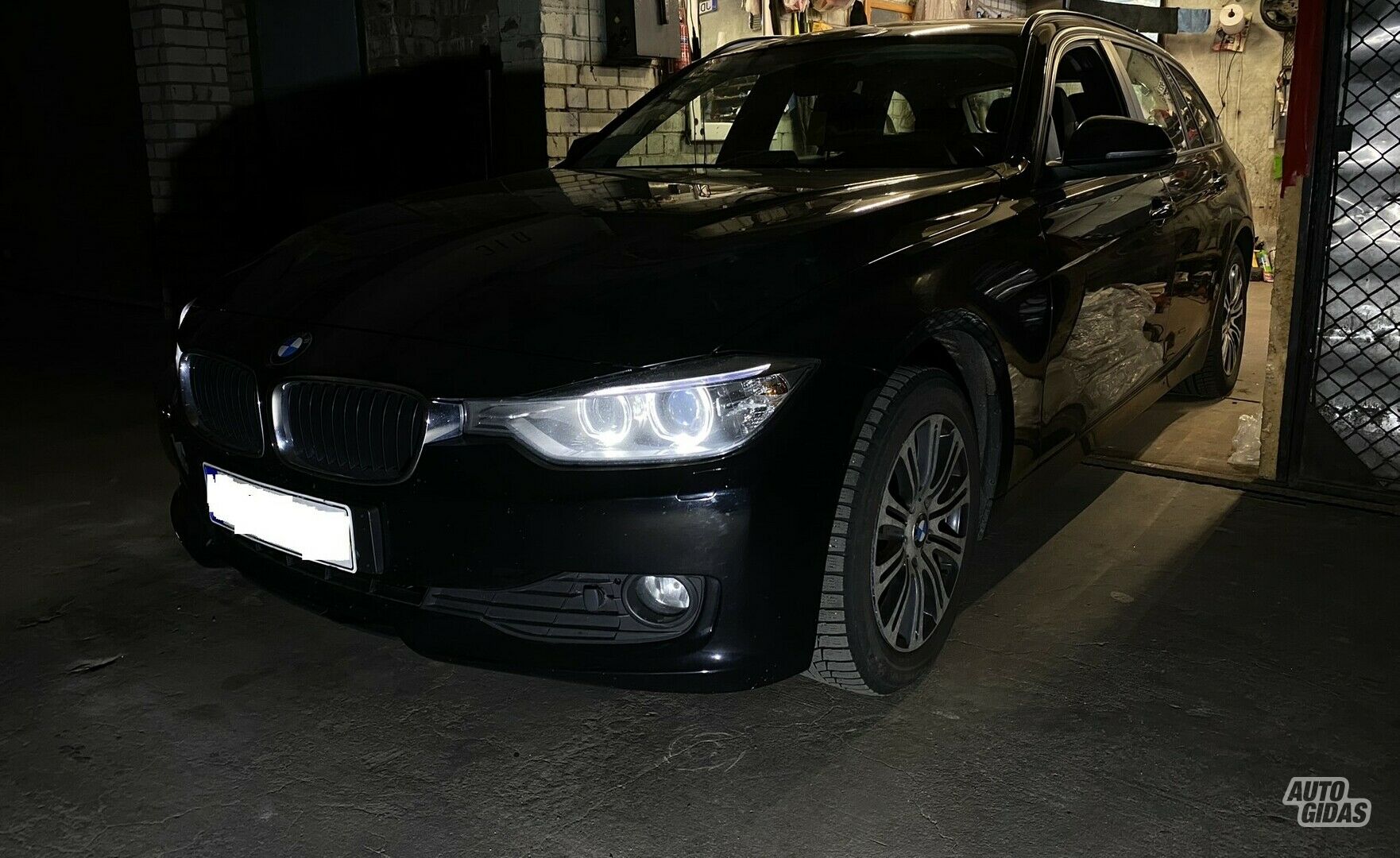 Bmw 316 F31 2014 г